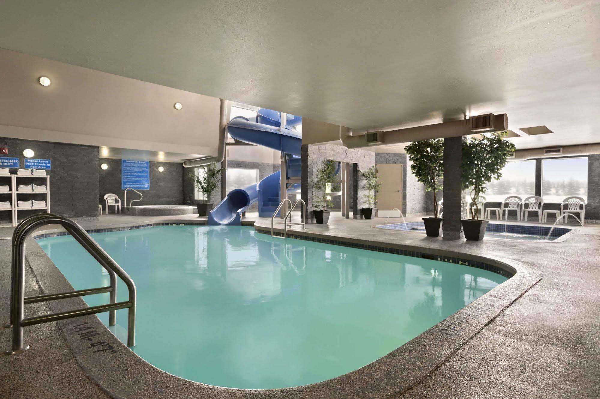 Days Inn By Wyndham Regina Eksteriør bilde