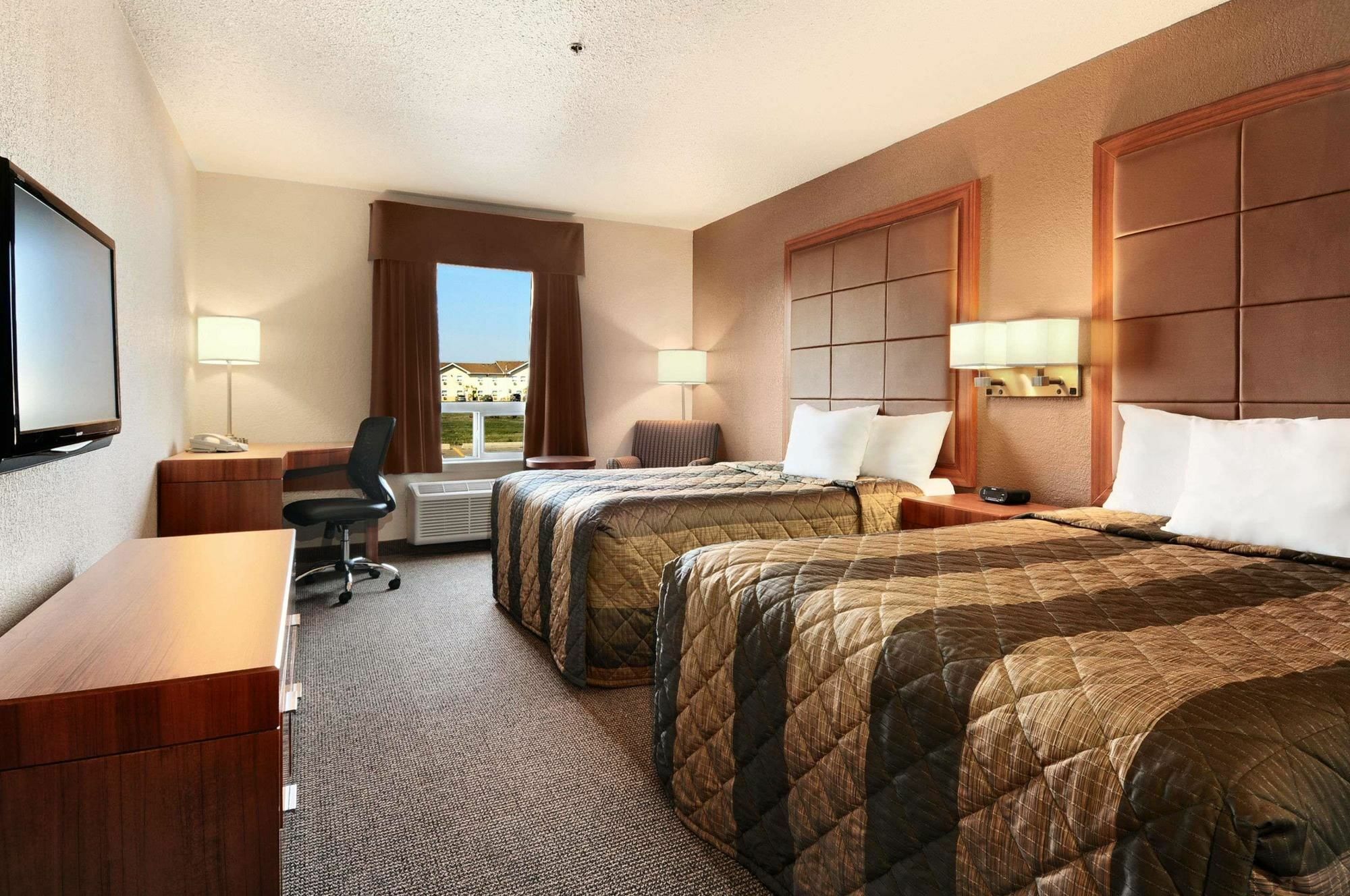 Days Inn By Wyndham Regina Eksteriør bilde